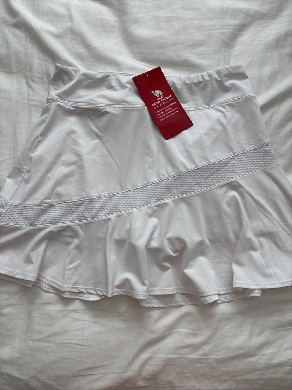 NWT Camel Crown White Circle Skater Skirt